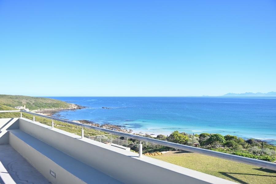 6 Bedroom Property for Sale in Romansbaai Estate Western Cape